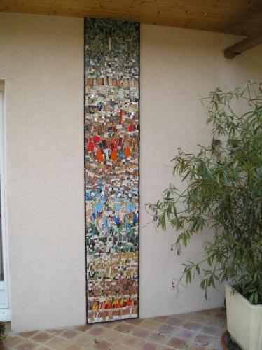 REPRODUCTION ANTIQUE